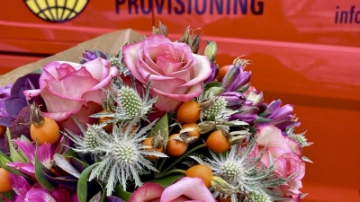 Flower arrangement